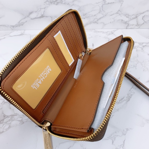 Michael Kors JST Medium Carryall Tote Set - Picture 13 of 15